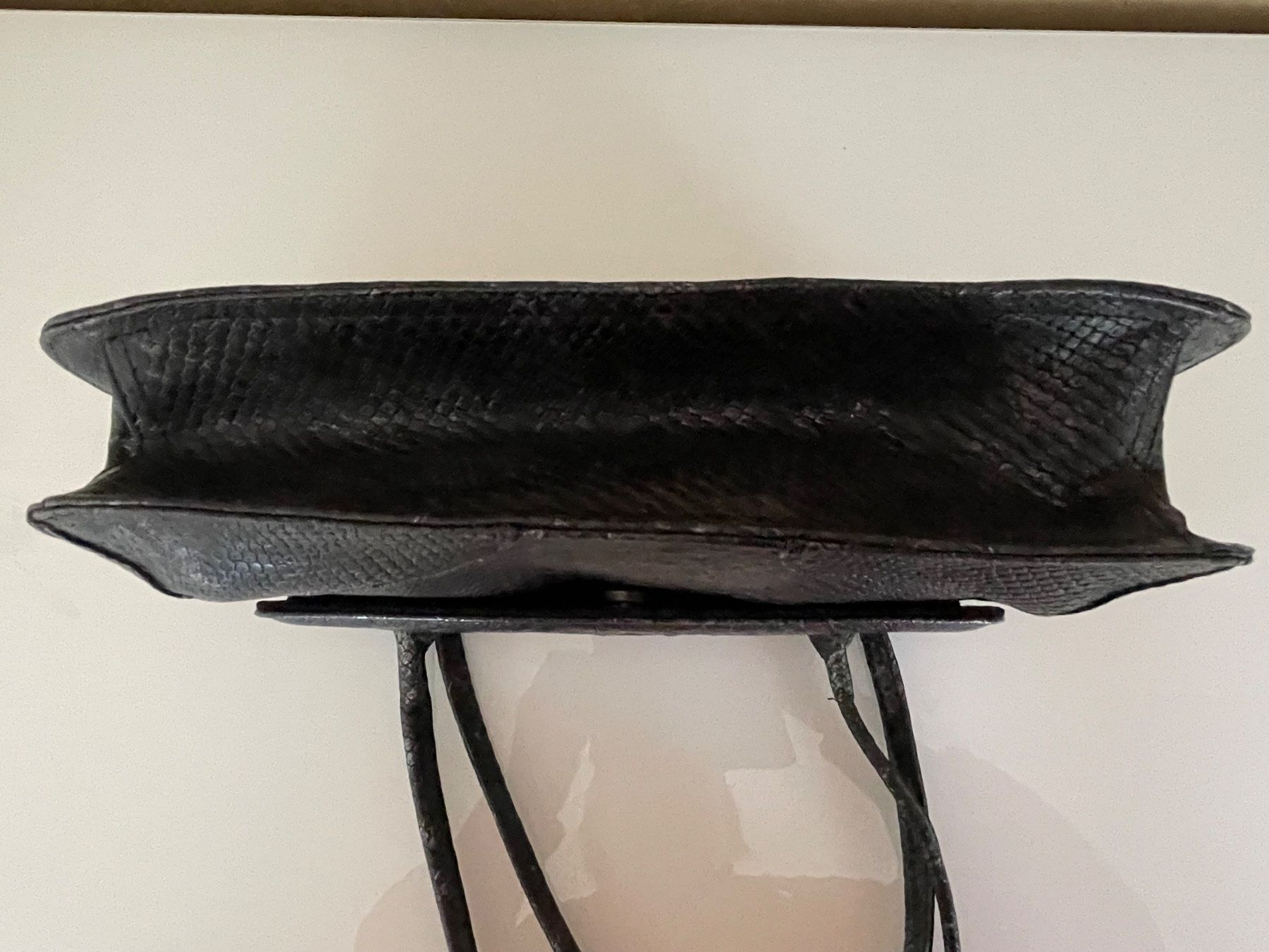 Kaiser Borse da donna: Vintage Peter Kaiser Handtasche Schlangenmuster grau/silber – Usato da Winterthur venduto da moschtli20 7