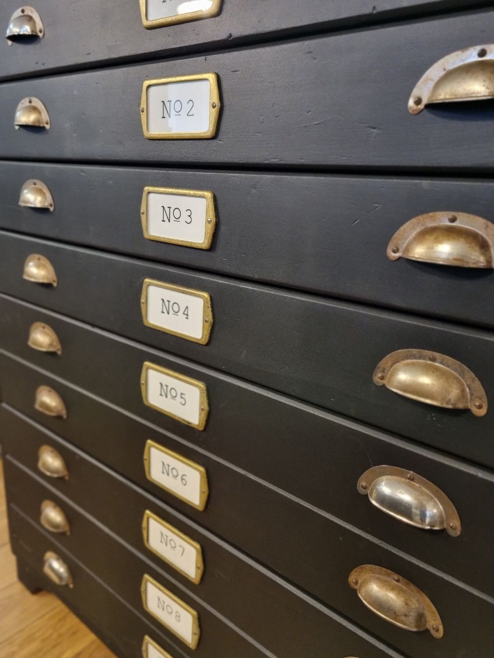 Cassettiere: Planschrank, Kommode – Usato da Biberstein venduto da Alufreak 1