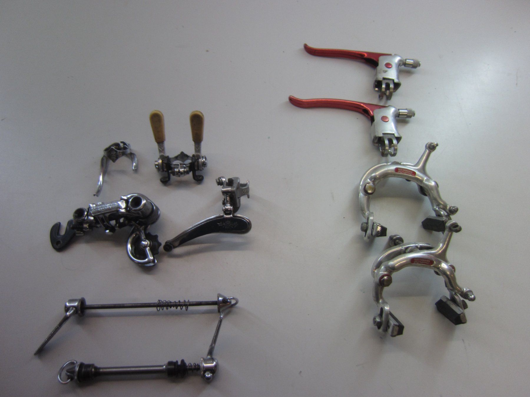 Campagnolo Pièces détachées: Campagnolo Record, Weinmann Dynamic Teile – D'occasion à Kilchberg ZH par Cuculus1
