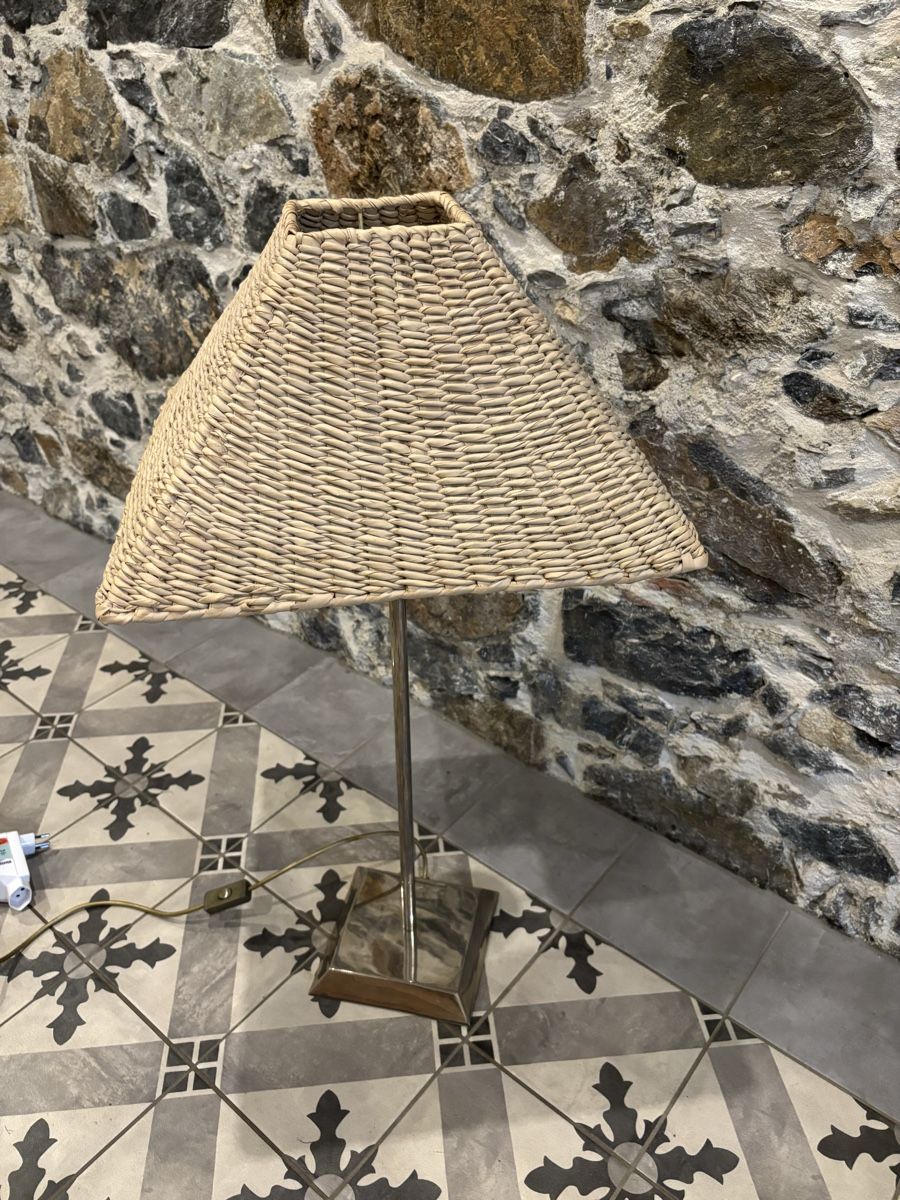 Lampade: Schöne Rattantischlampe  – Usato da Buochs venduto da Jiba01