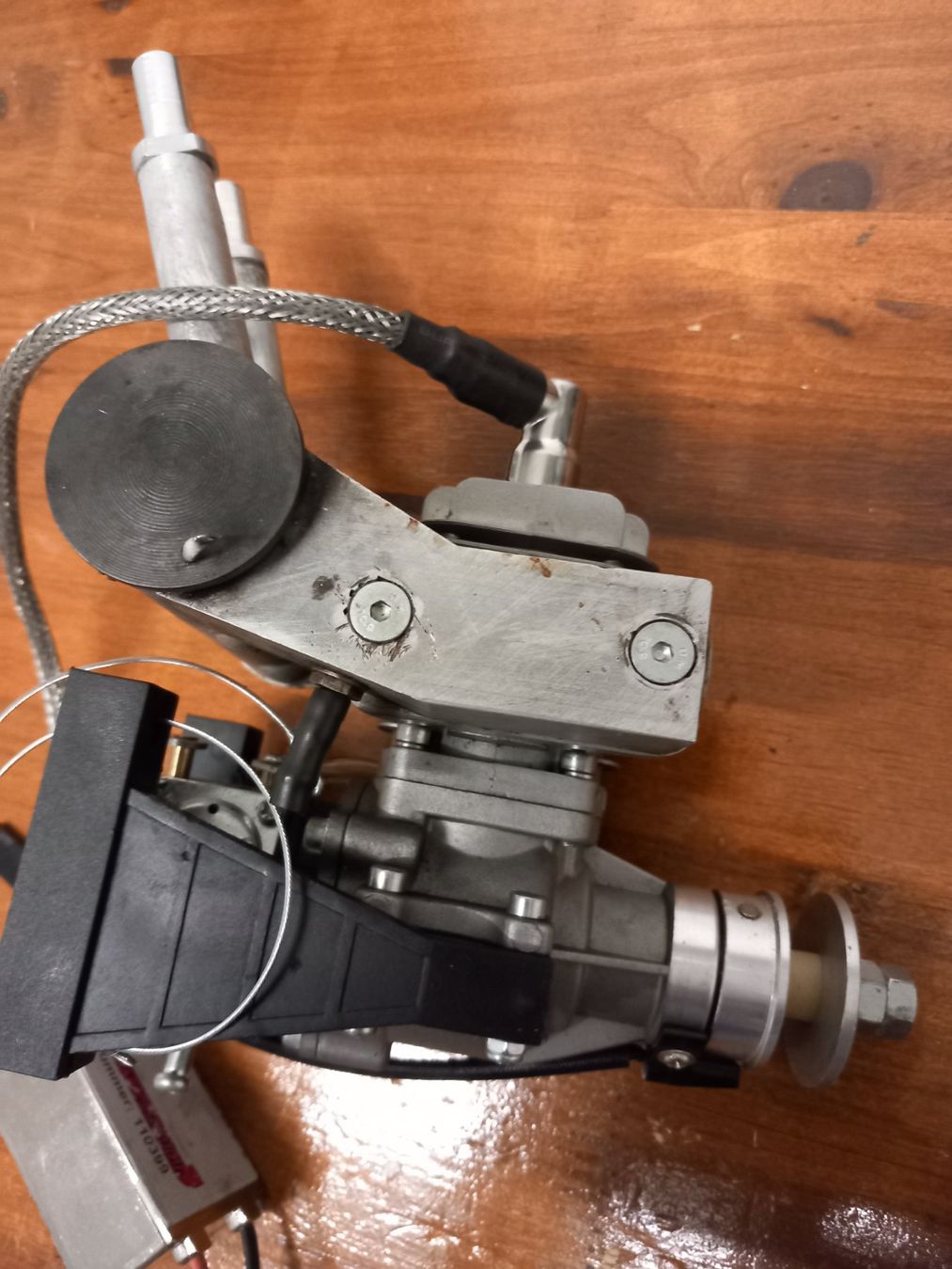 RC Kits de montage: Rc Modellbenzinmotor RCGF mit 20 kcm – D'occasion à Givisiez par Reiffel 6