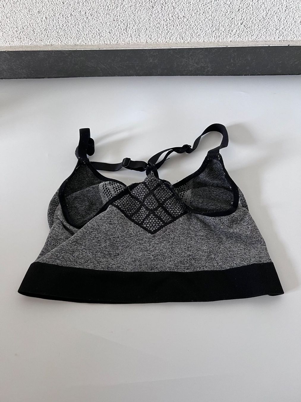 Altra biancheria intima: Frauen Sportbh M – Usato da Frauenfeld venduto da isa_9cy7 1
