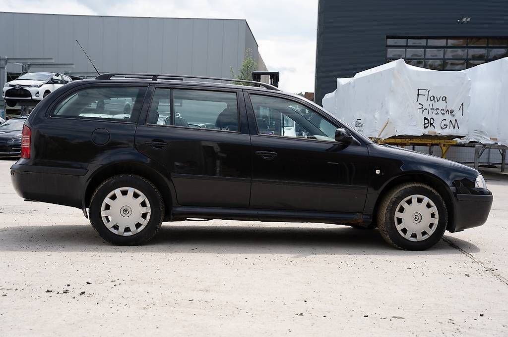 Skoda Automobili: Skoda Octavia 4x4 – Usato da Affeltrangen venduto da AutoZentrumAG 2