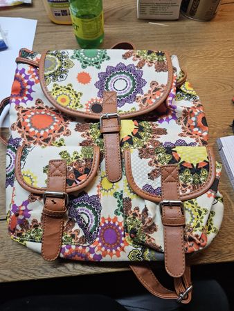 Rucksack mit Muster braun/bunt guter Zustand