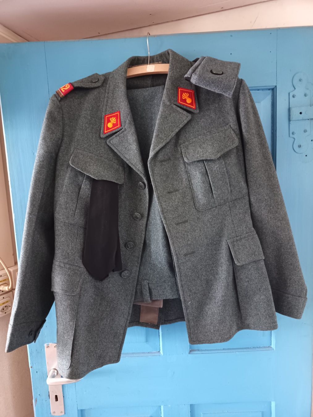 Schweizer Armee Uniformi: Schweizer Militär Militäruniform Uniform – Usato da Oberegg venduto da A-Z.Handel.Loehrer 2