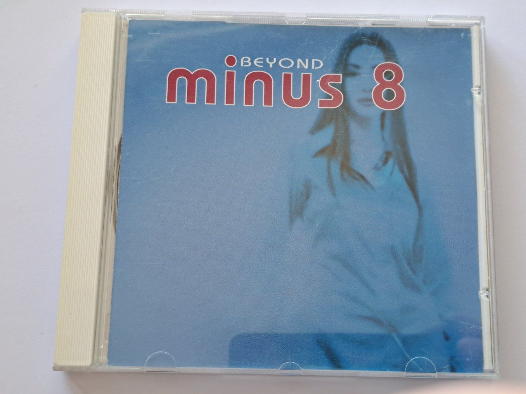 CD: Cd Beyond Minus 8 – Usato da Pully venduto da bro_n52j