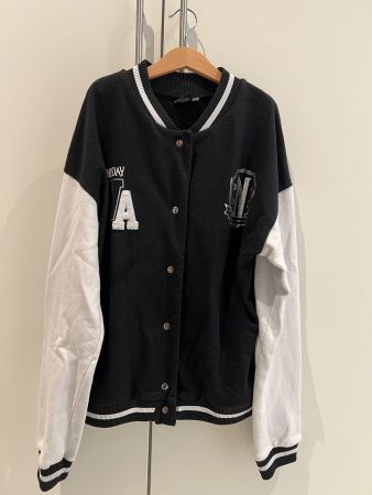 Jacke von Wednesday Gr 170