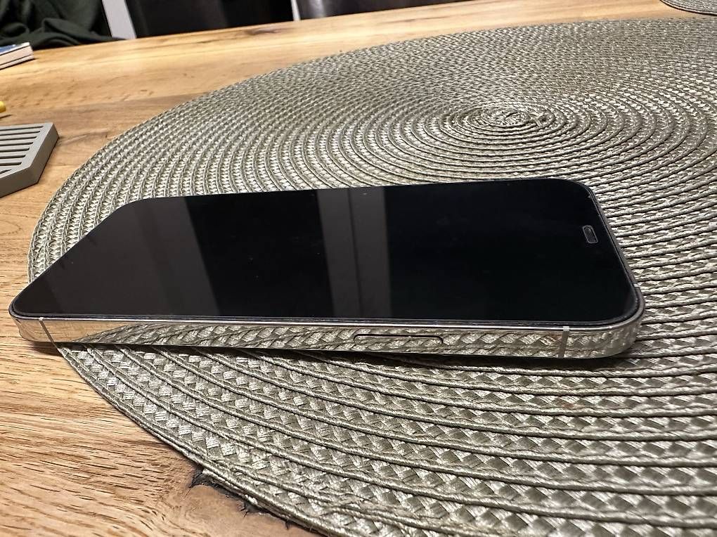 Apple Portables: Apple iPhone 12 pro, 256gb, weiss – D'occasion à Bülach par Messo 3