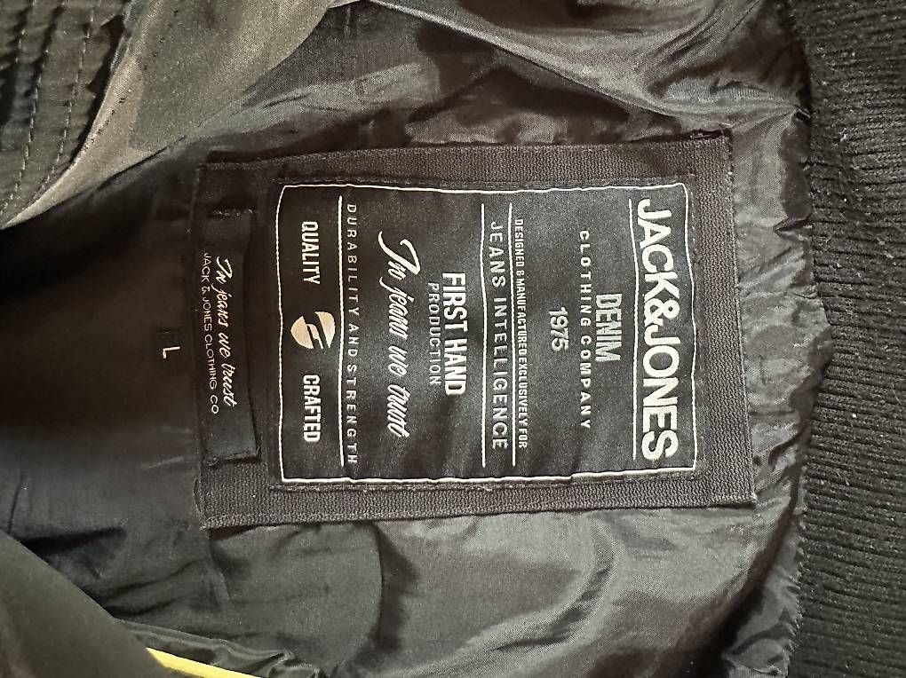 Jacken: Jack and Jones Winterjacke – Gebraucht aus Muri AG von ron_97s5 1