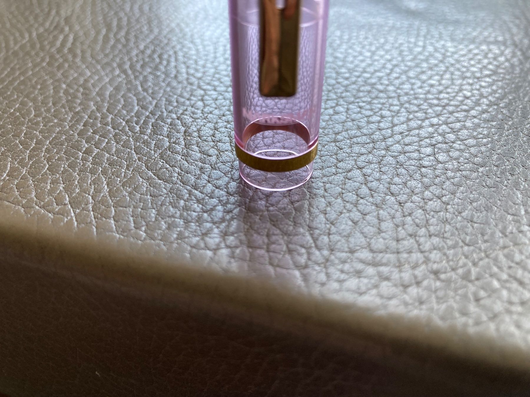 Stifte & Marker: Swatch Marksman Kugelschreiber , body transparent pink – Gebraucht aus Salenstein von Esprit57 3