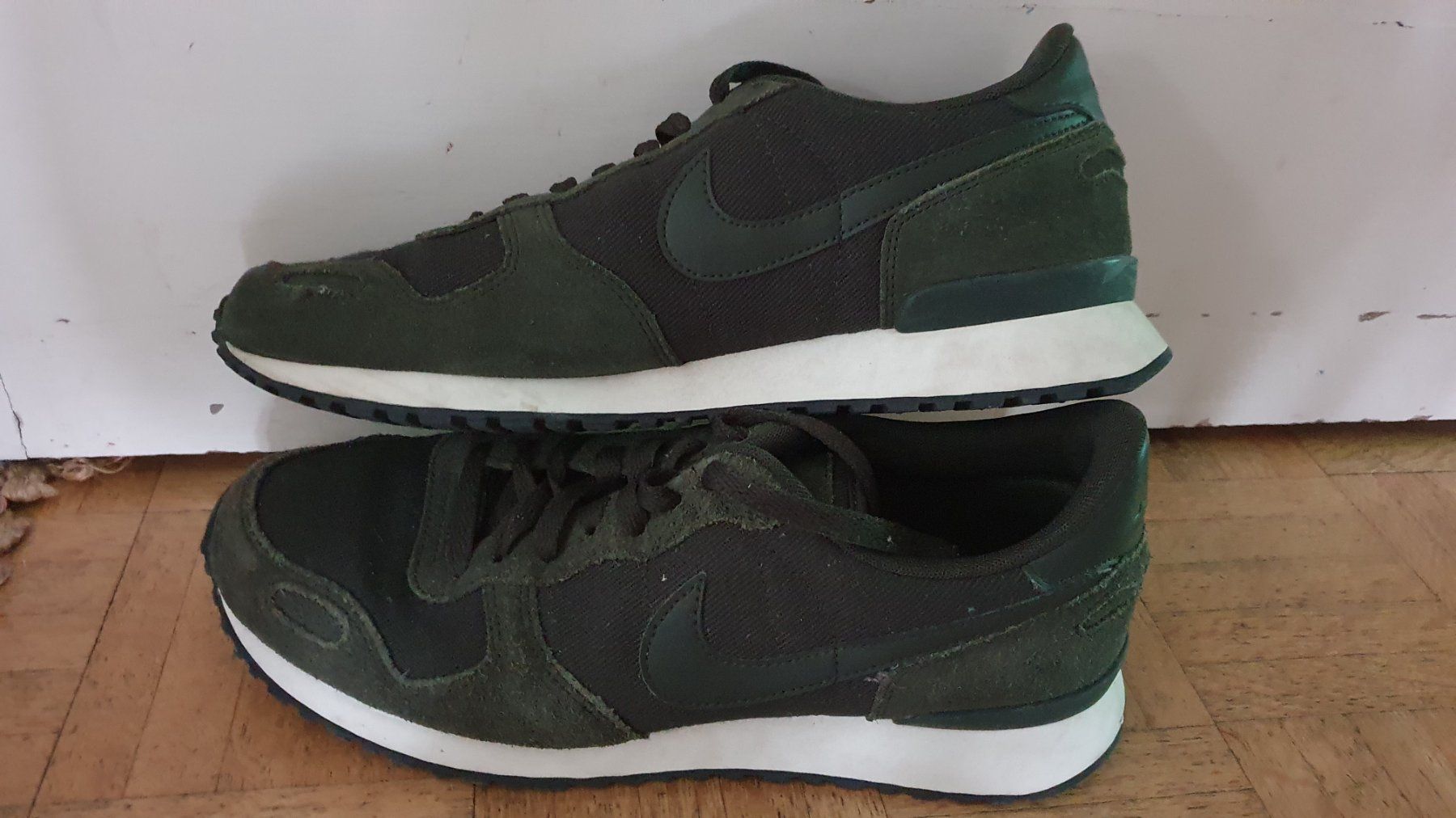 Nike Scarpe da uomo: Nike Sneaker, Gr. 42,5 – Usato da Muttenz venduto da pixopus 2