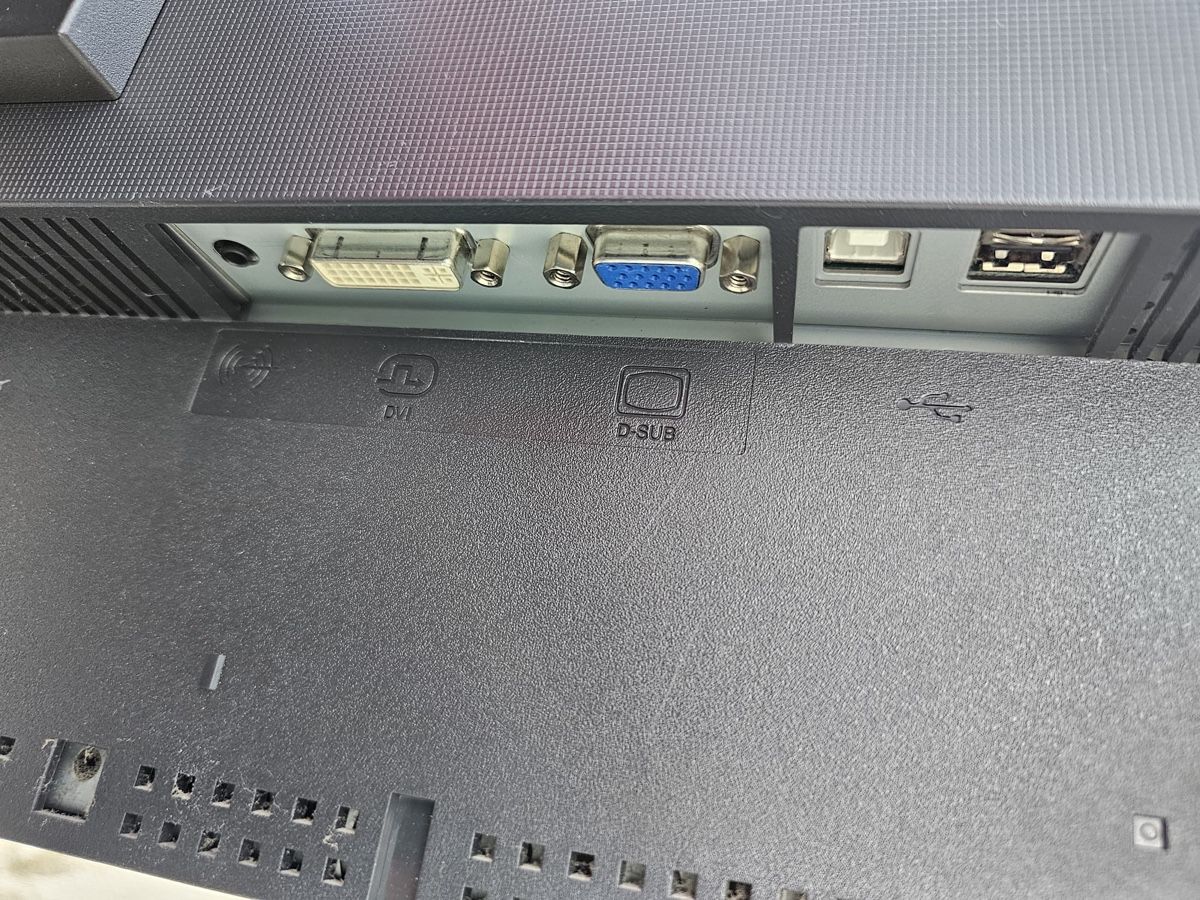 Eizo Monitore: Monitor 22 Zoll, Eizo FlexScan S2231W – Gebraucht aus Wilen b. Wil von carpediem25 4