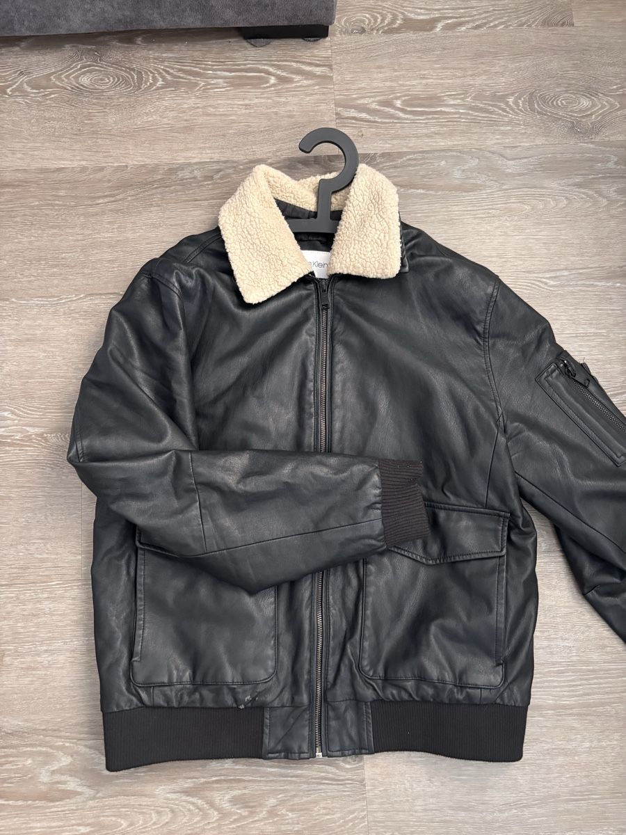 Calvin Klein Giacche: Calvin Klein Lederjacke schwarz  – Usato da Schwerzenbach venduto da Selinesofie