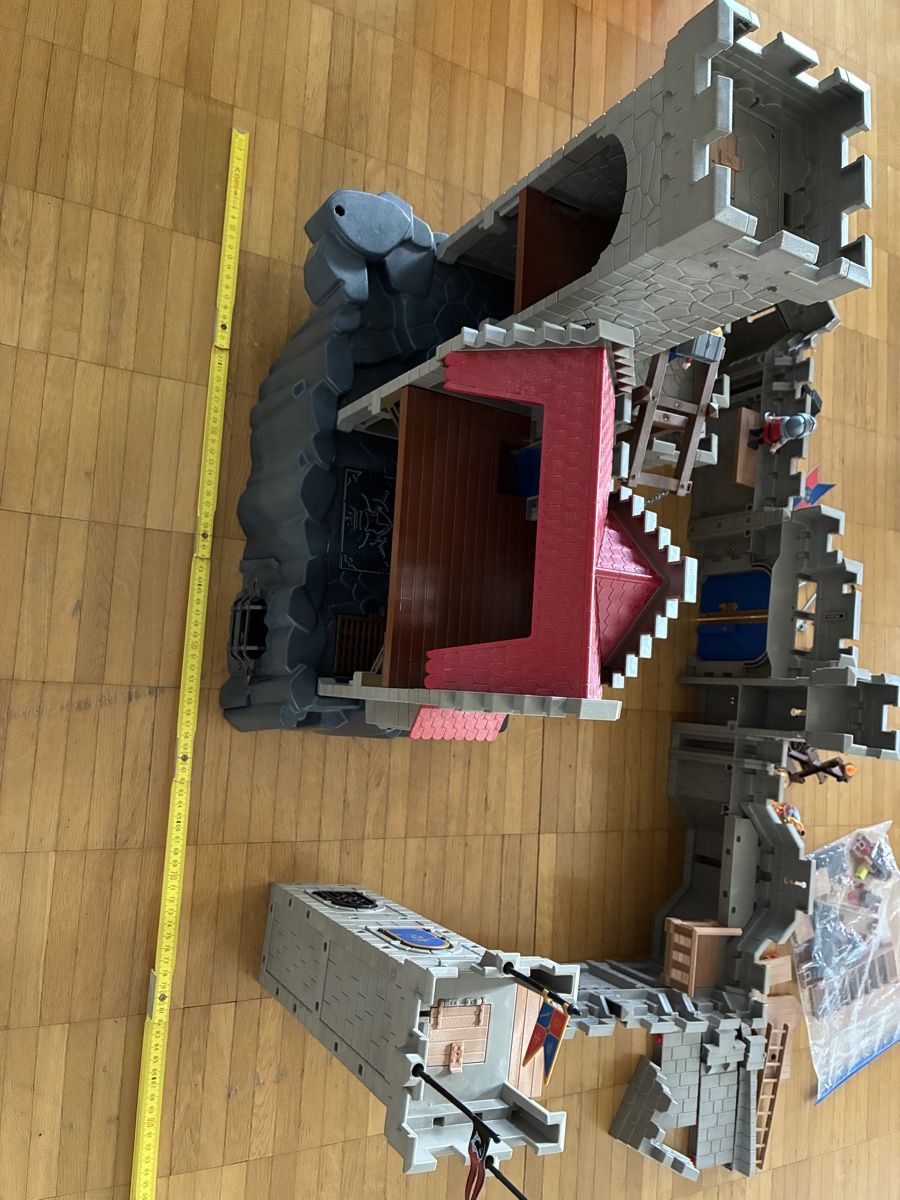 Playmobil Giocattoli: Playmobil Löwenritterburg gross – Usato da Stäfa venduto da Clandestino04 8
