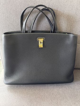 Magnifique et authentique sac à main Bally