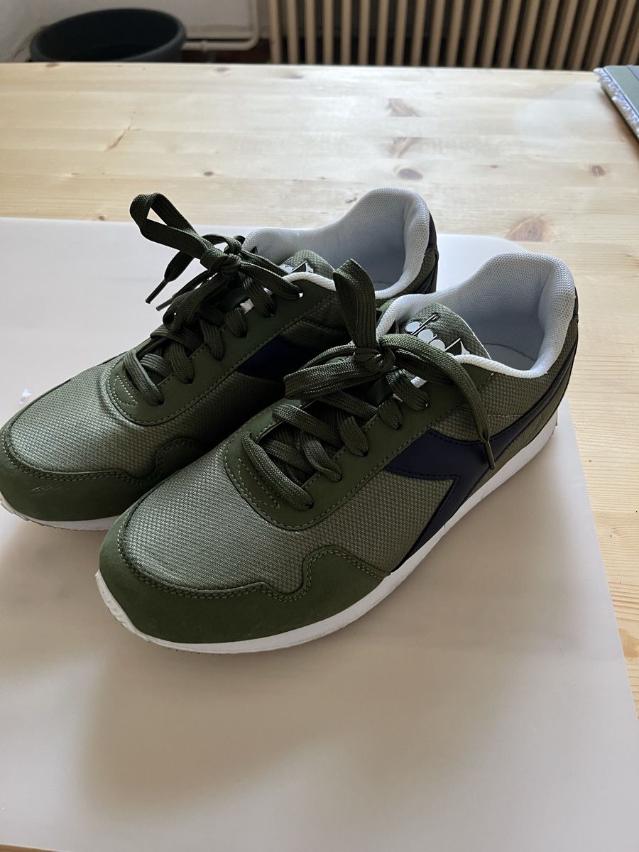 Diadora Herrenschuhe: Diadora Sneaker – Gebraucht aus Solothurn von F.G10R