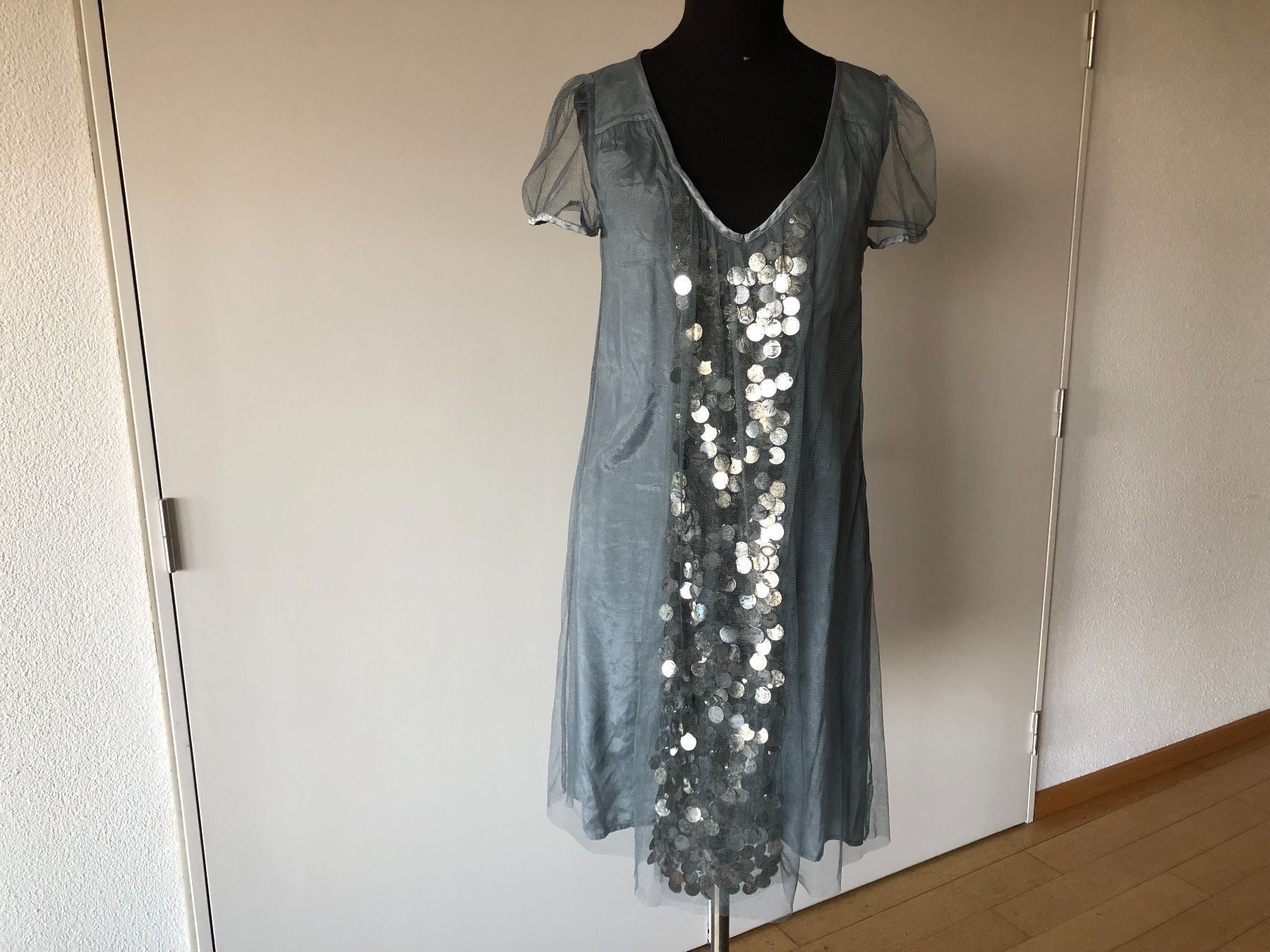 Kleider: NOA NOA Kleid hellblau/grau Gr S Wunderschön! – Neu (gemäss Beschreibung) aus Bern von Etzy