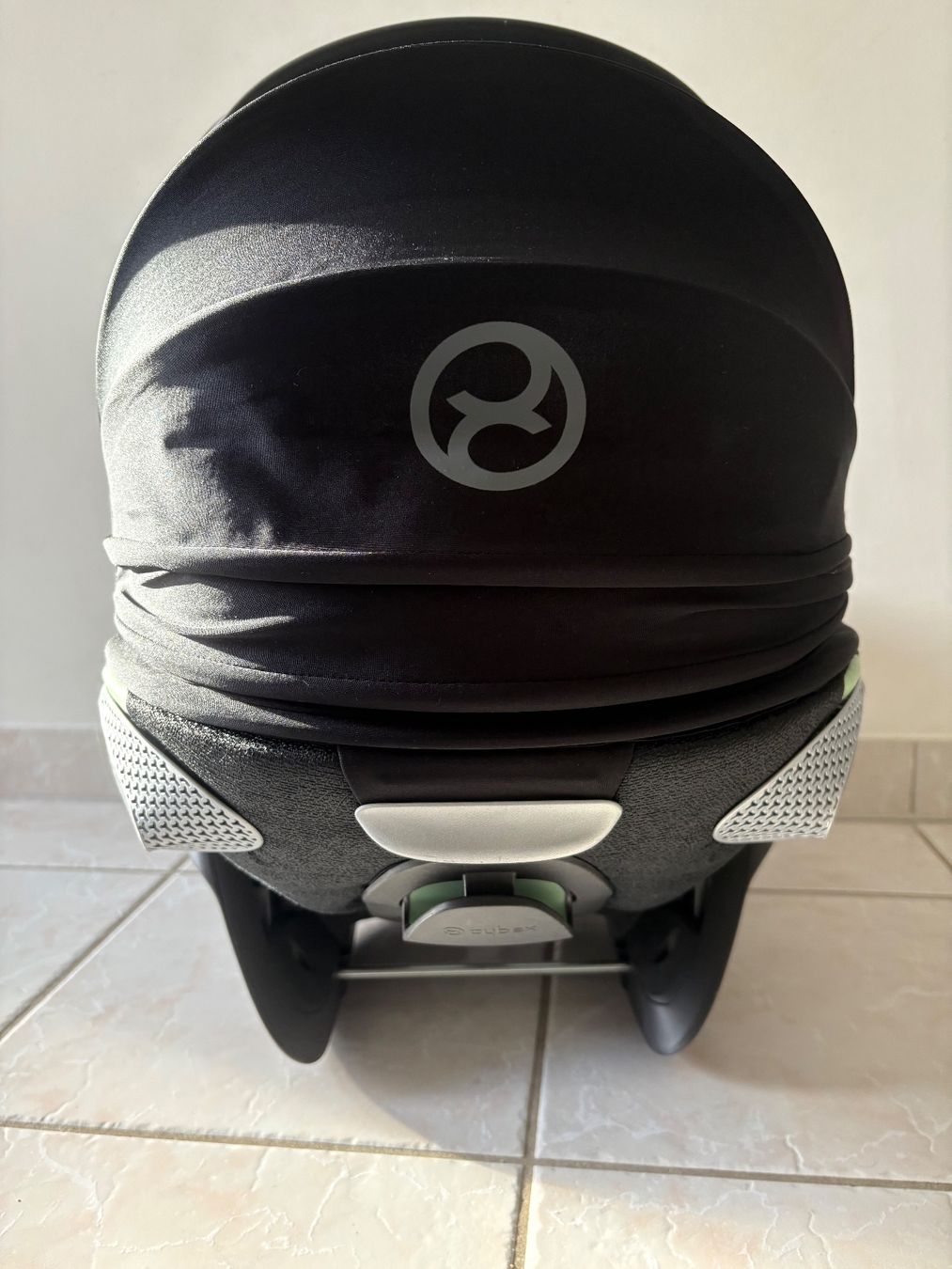 Cybex Seggiolini per auto: Siège auto pour bébés Cybex Cloud T + accesoires – Usato da Satigny venduto da ces_ghm7 1