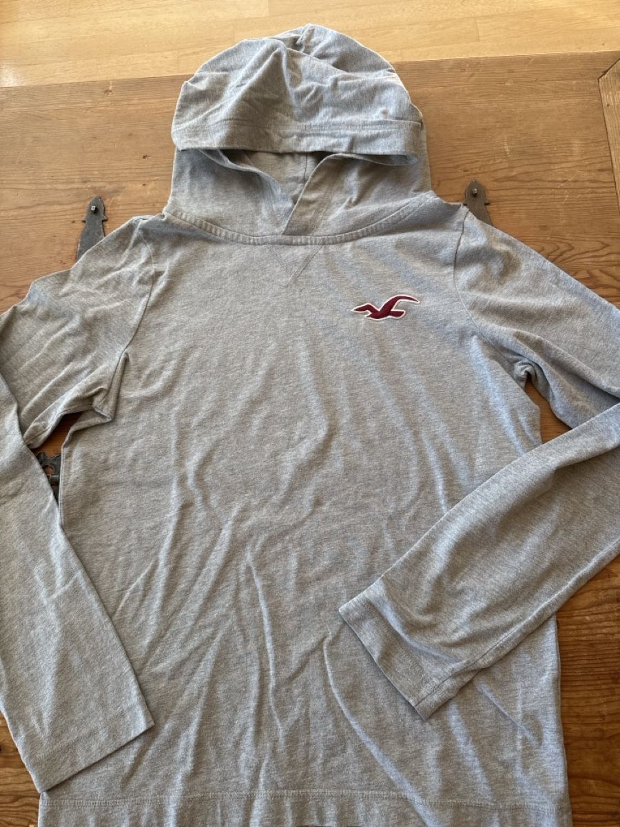 Hollister T-Shirts: 8.00 – Gebraucht aus Mauren von ducducturi