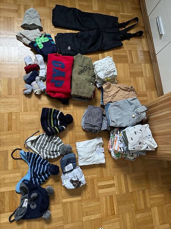 Ensembles coordonnés: Übervoller 110l Sack jungskleider gr 86/92 mit mehr als genu – D'occasion à Sargans par mir_fmm9 1