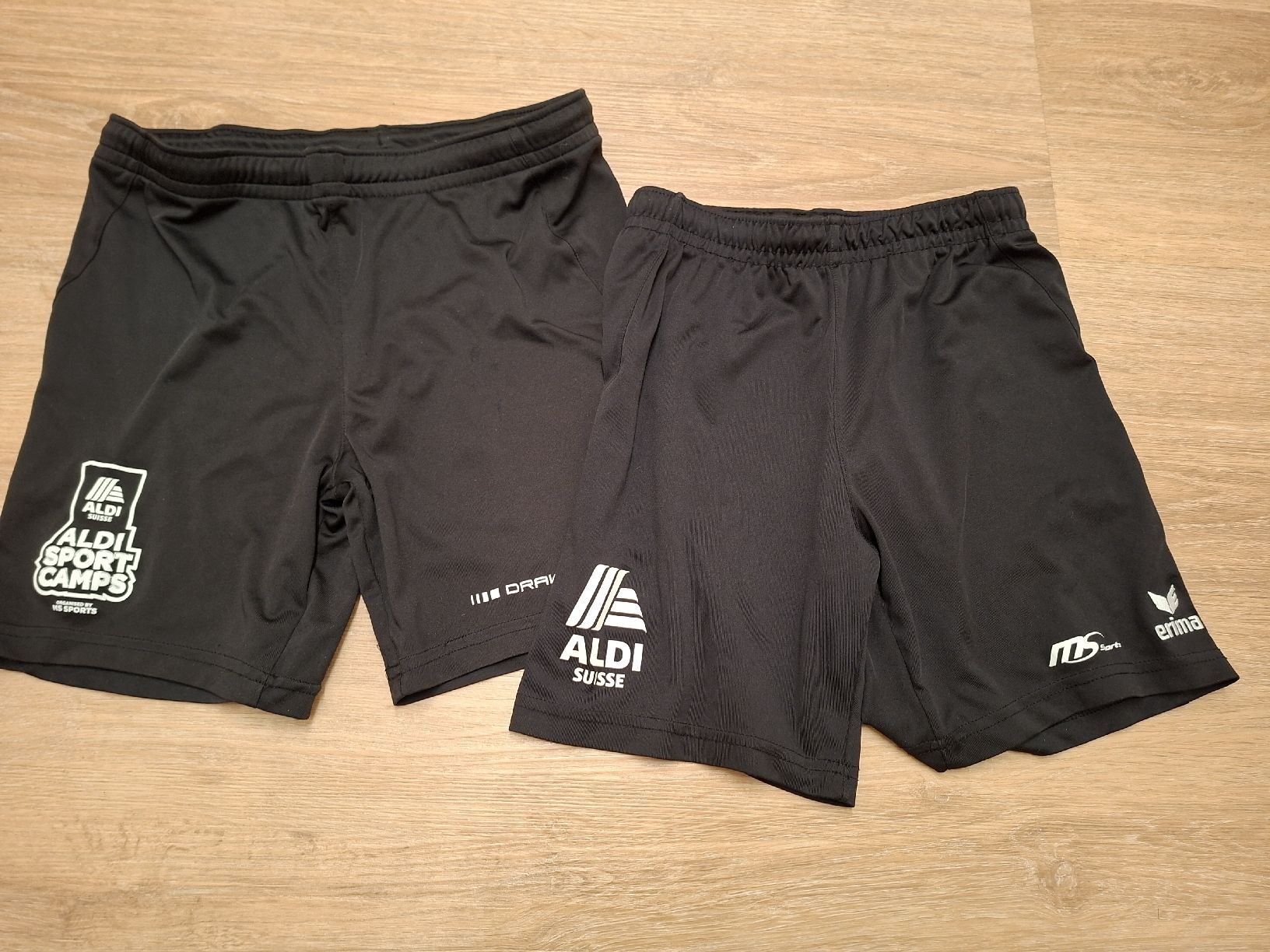 Erima Pantalons: 2x Sportshorts  – D'occasion à Rebstein par minou0041