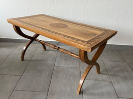 Vintage Beistelltisch / Couchtisch mit spezieller Intarsie