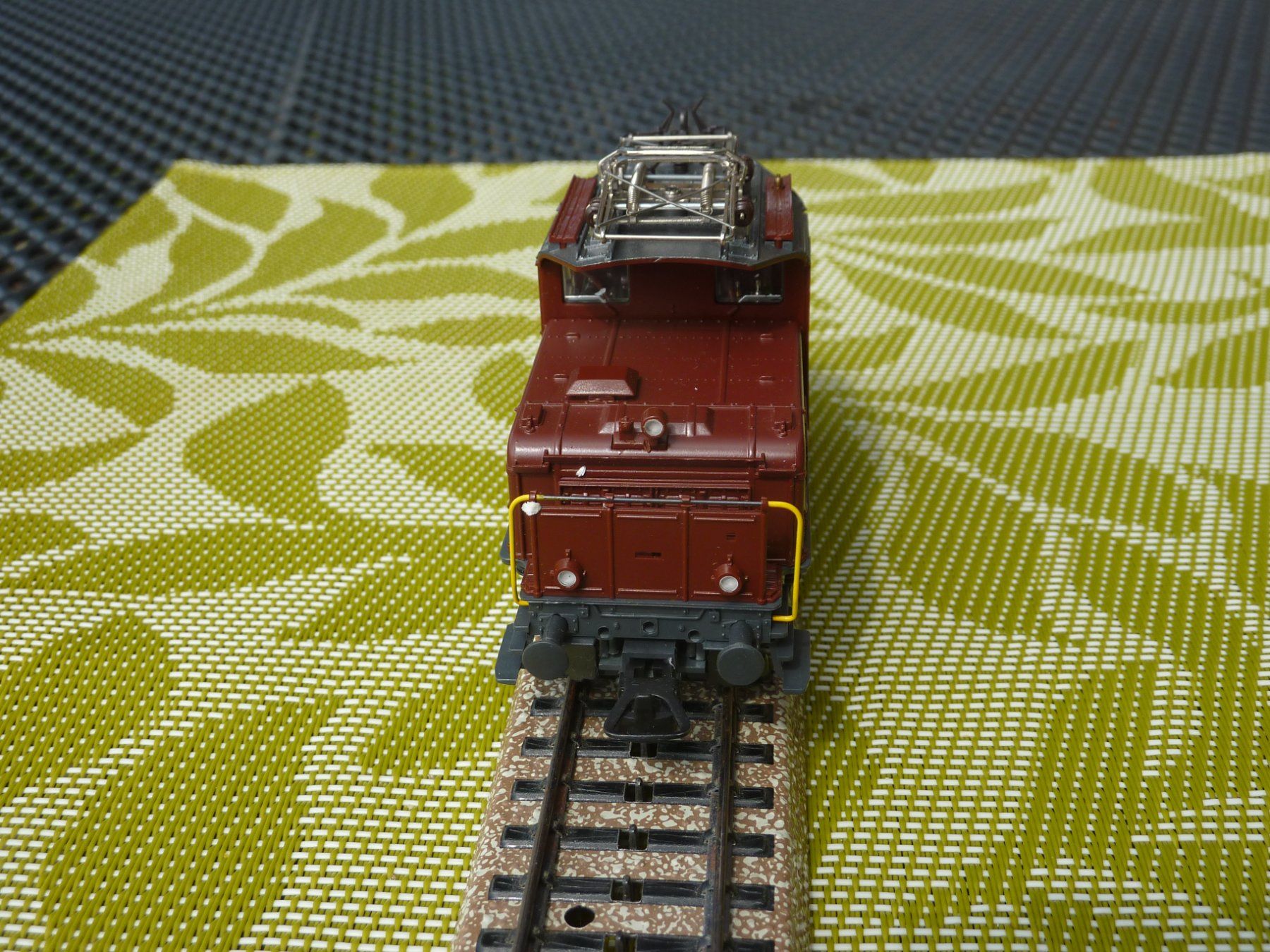 Roco Modellini di ferrovie: Roco Ee 3/3 HO (B) – Usato da Gelfingen venduto da btrottmann 2