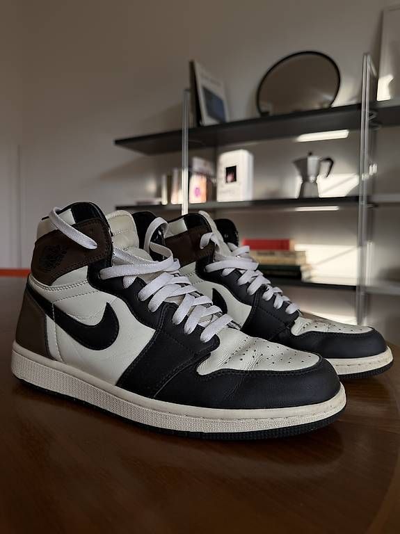 Jordan Scarpe da uomo: Jordan 1 Retro High Dark Mocha – Usato da Solothurn venduto da jor_9bz9