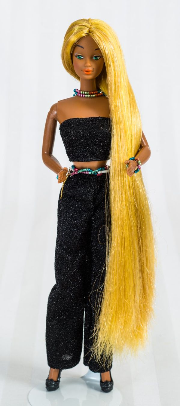 Bambole: Barbie Puppe Modern Circle Simone Reroot OOAK Steffi Face – Usato da Würenlos venduto da Toolia 7