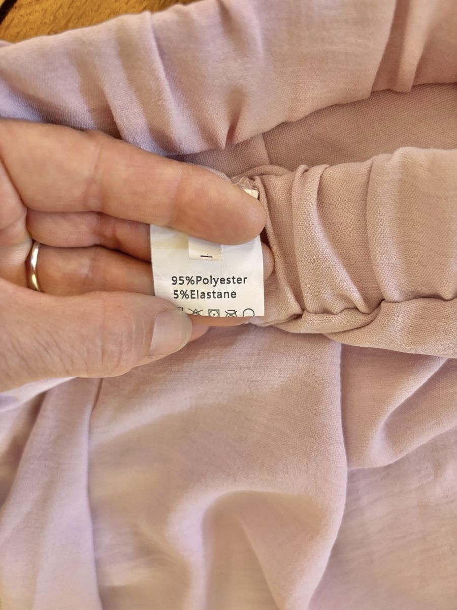 Kleiderpakete: Hose u. Shirt - 2-teilig, M – Gebraucht aus Zürich von gucks 3