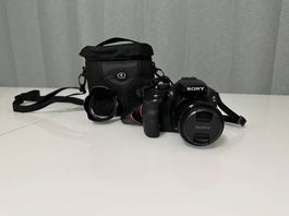 Sony Alpha 3000 Systemkamera mit Objektiv und Tasche