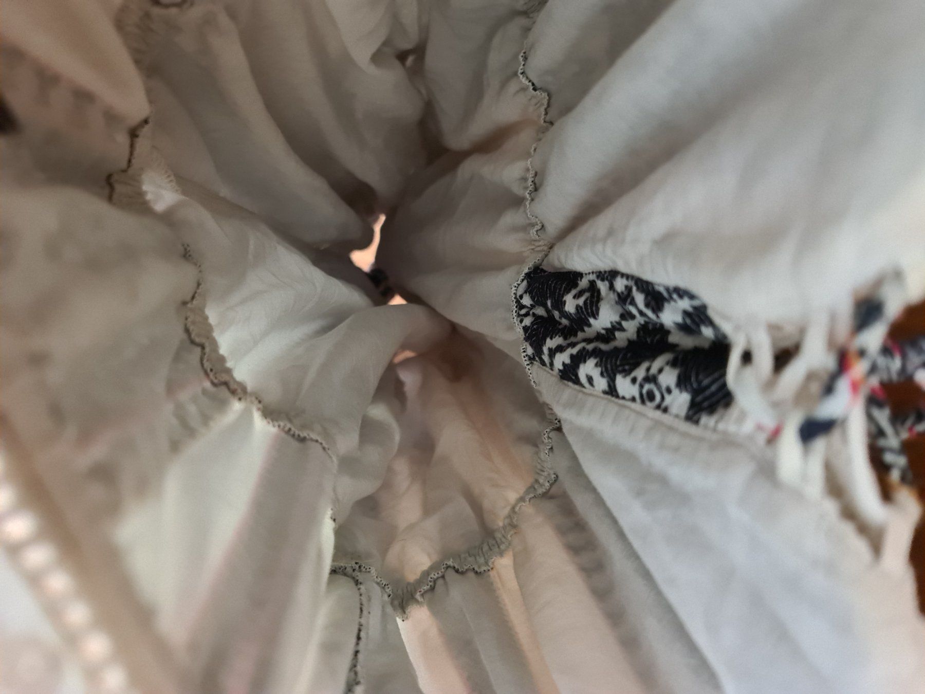 C&A Robes: Wunderschönes Trägerkleid, Grösse 44 – D'occasion à Eschert par PS.. 4