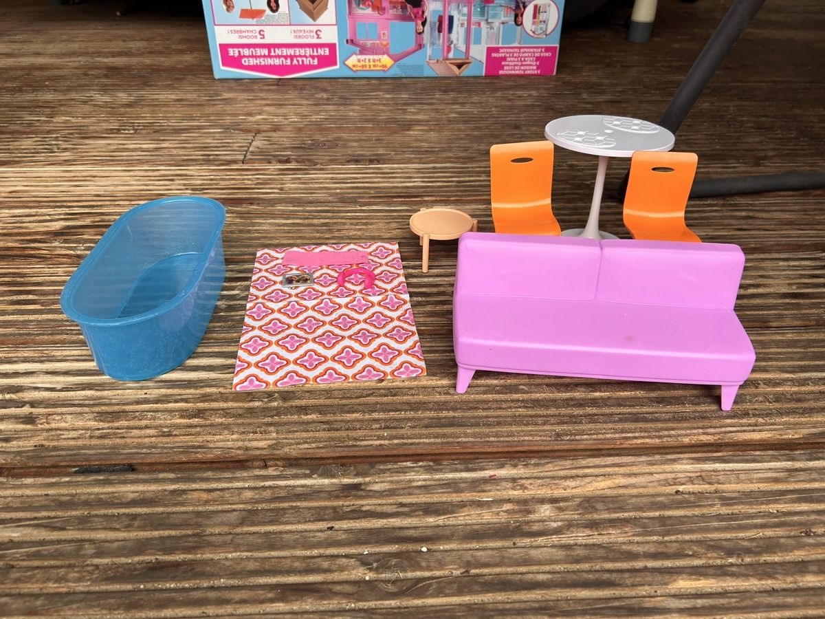 Barbie Case e mobili per bambole: Barbie Traumhaus – Usato da Rüti ZH venduto da Helen_333 3