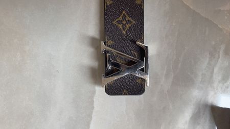 Louis Vuitton Gürtel „LV“