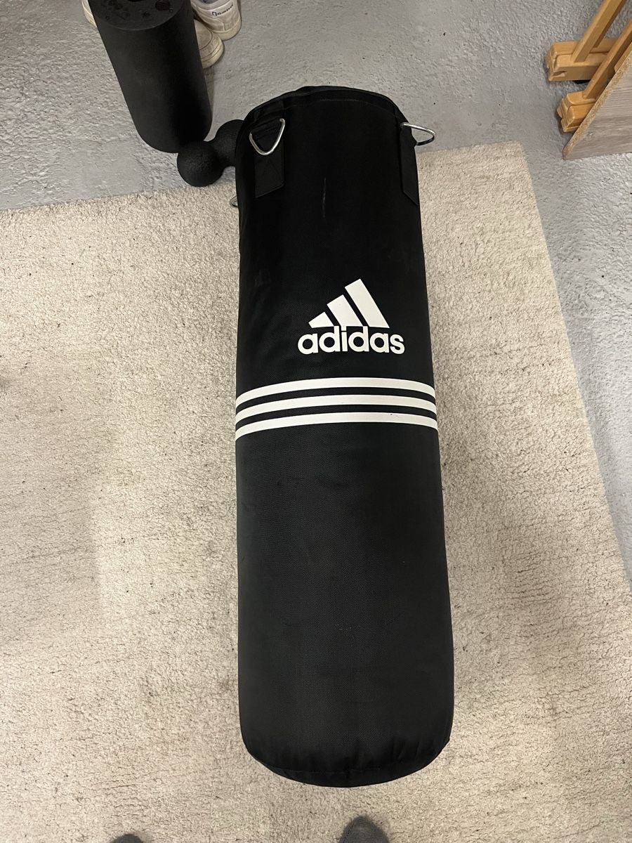 Boxsäcke: Boxsack Adidas, Neuwertig. – Neu (gemäss Beschreibung) aus Flamatt von Cyril.I 2