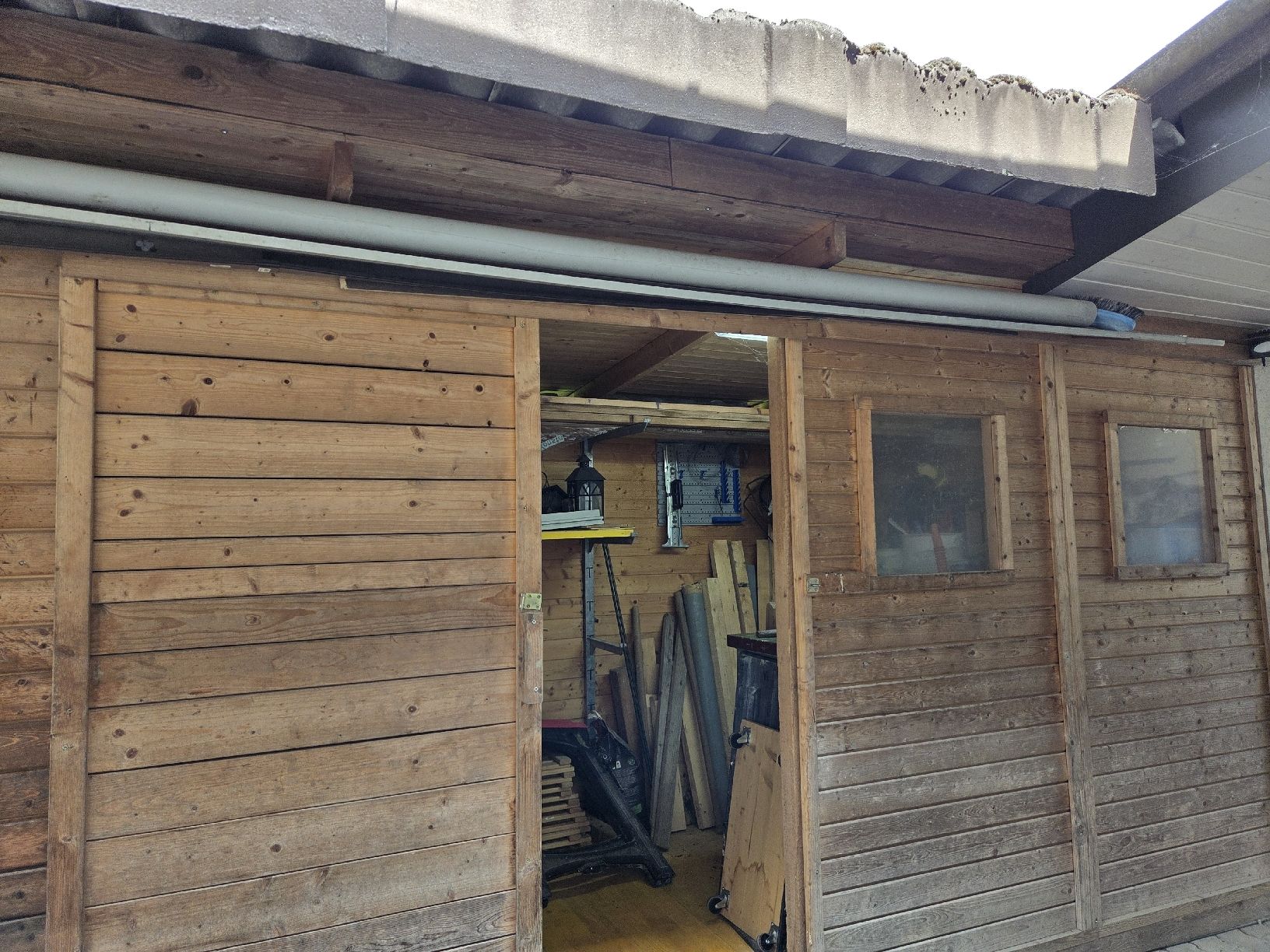 Casette da giardino & serre: Holzschopf mit Licht und Vordach – Usato da Oberdorf SO venduto da miso33 5