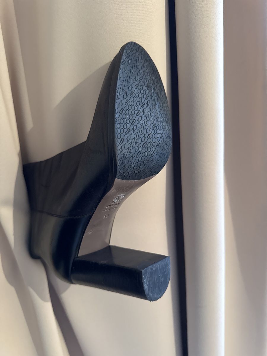 Navyboot Chaussures femmes: Navyboot, schwarze Lederstiefel Grösse 39 – D'occasion à Thalwil par syd_2rxt 2