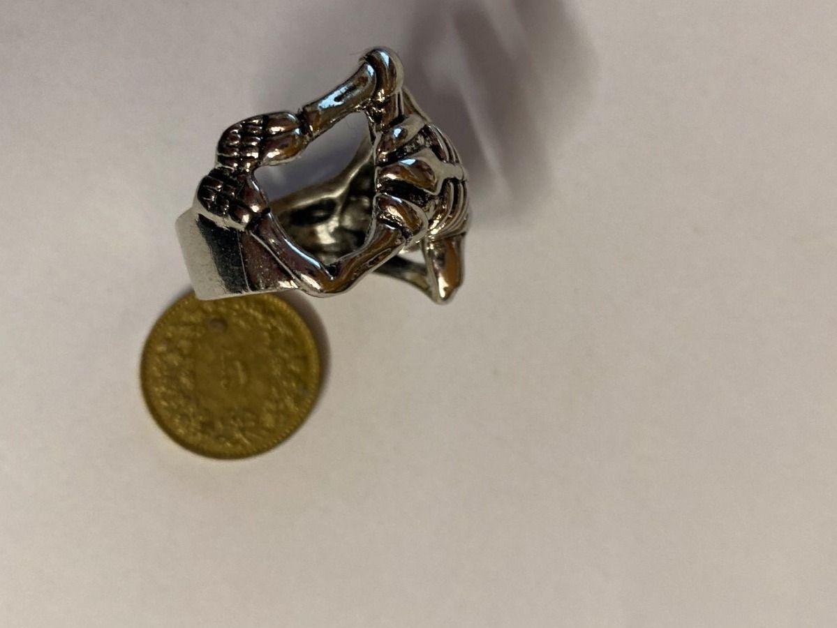 Anelli: Bague - Squelette – Usato da Le Brassus venduto da cinema13 4