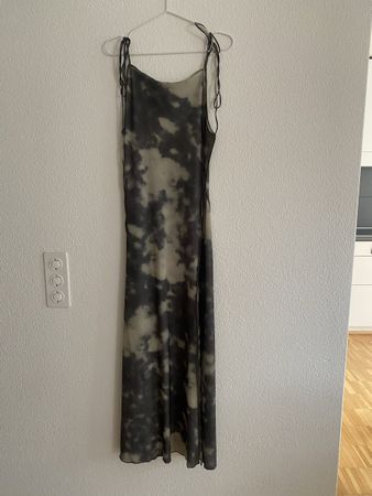 Kleid Weekday Geösse S
