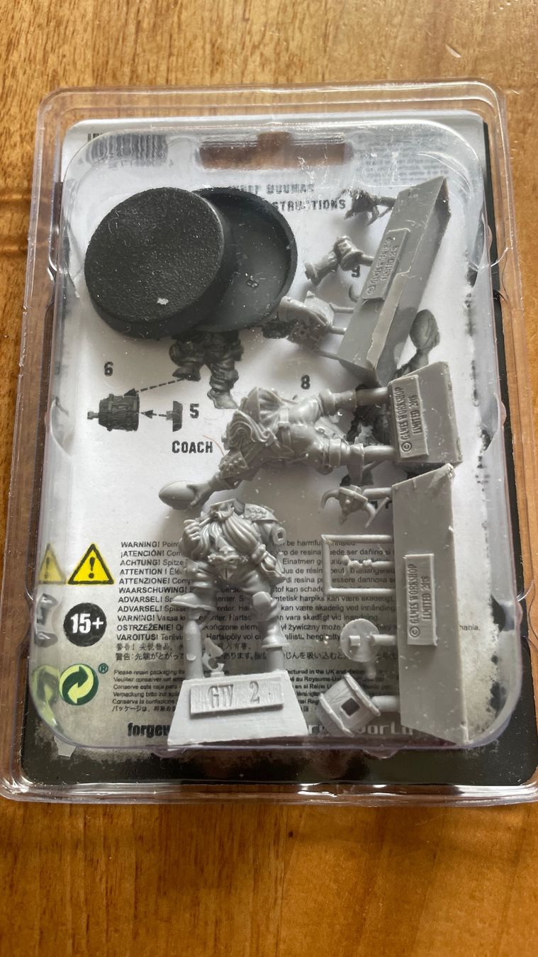 Statuette: Warhammer Blood Bowl Josef Bugman Sonderfigur – Nuovo e nell'imballaggio originale da Therwil venduto da rubininio 1