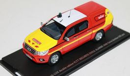 Toyota Hilux Doka Pick Up 2011 Securite Civile rot / gelb /