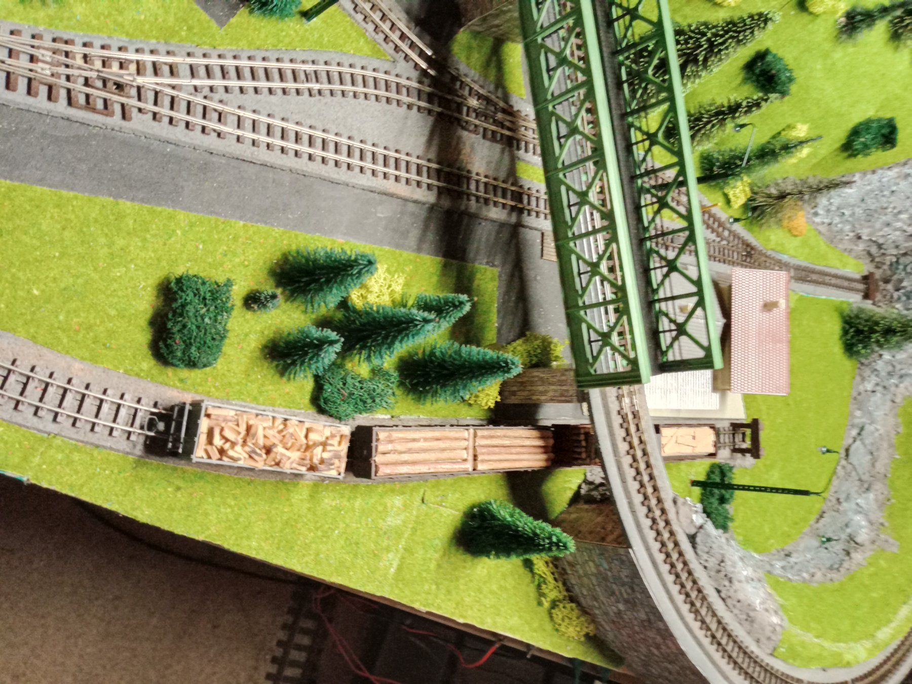 Roco Modelleisenbahnen: H0e Modellbahnanlage – Gebraucht aus Winterthur von  4