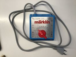 Märklin Trafo 37540 Primär 220V Sek 0-16V guter Zustand