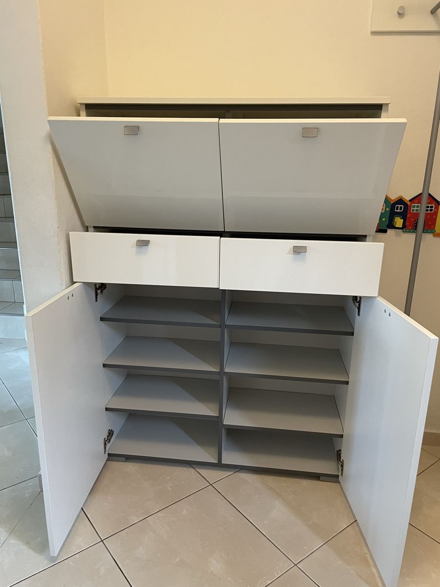 Guardaroba: Eingangsmöbel/Garderobe 3Teile – Usato da Dübendorf venduto da KrisRoss 3