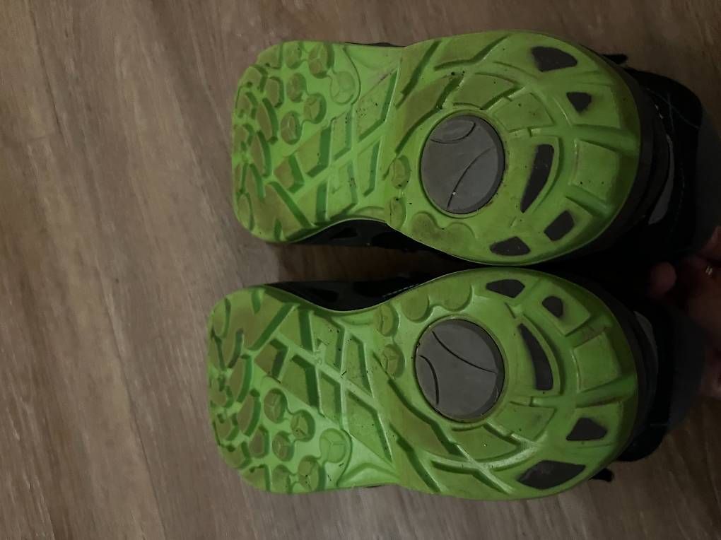 Chaussures garçon: Winterschuhe Lowa, Gr. 31 – D'occasion à Hausen am Albis par Be13 3