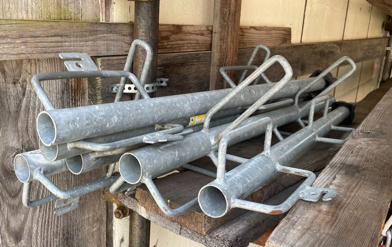 Sonstige Dekorationen & Accessoires: Baustellen Absperrmaterial Sockel, Ständer, Latten – Gebraucht aus Pieterlen von baerenstark50 3