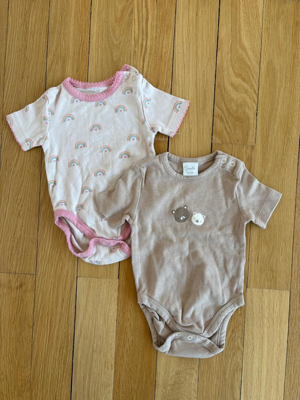 Ensembles coordonnés: Baby Langarm- und Kurzarmbodys – D'occasion à Uetikon am See par mer_9tvx 1