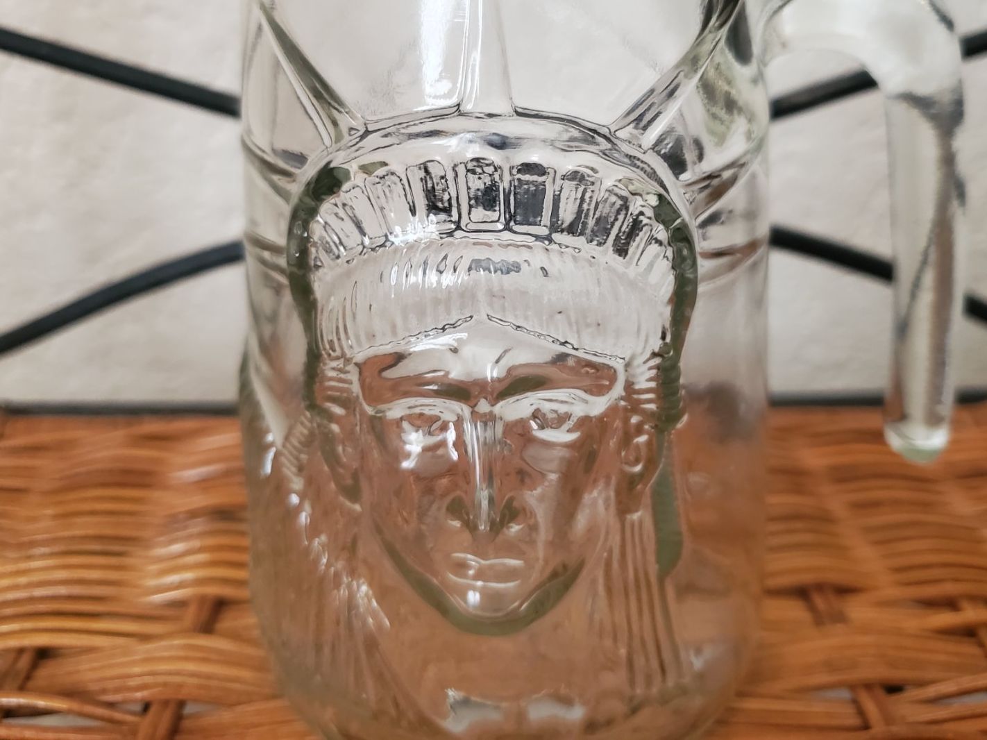 Verres: Chope commémorative 1986 Statue de la Liberté Anchor Hocking – D'occasion à Rennaz par La_malle_du_dauphin 3