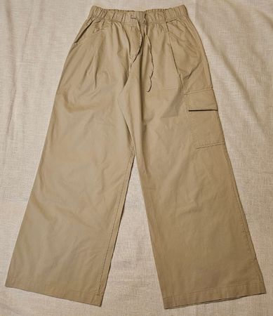 ZARA Damen Cargo Hose Beige Gr. M (EUR S / US S / MEX 26)