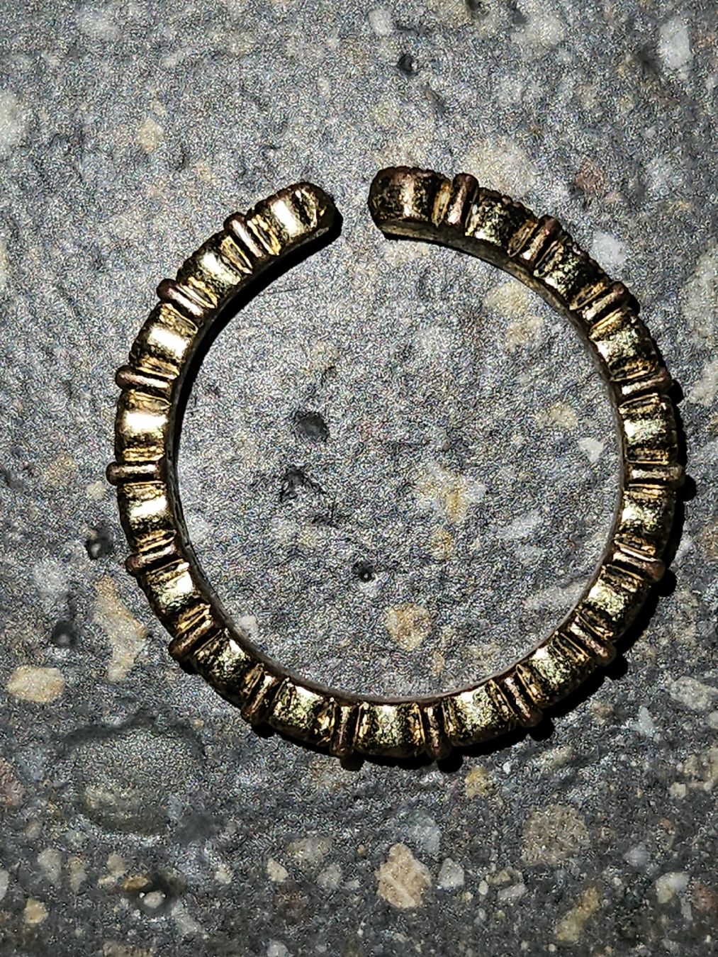 Anelli: Ring mit Blumenmuster goldfarbig verstellbar LA2l – Nuovo (secondo la descrizione) da Anwil venduto da tamoos 2